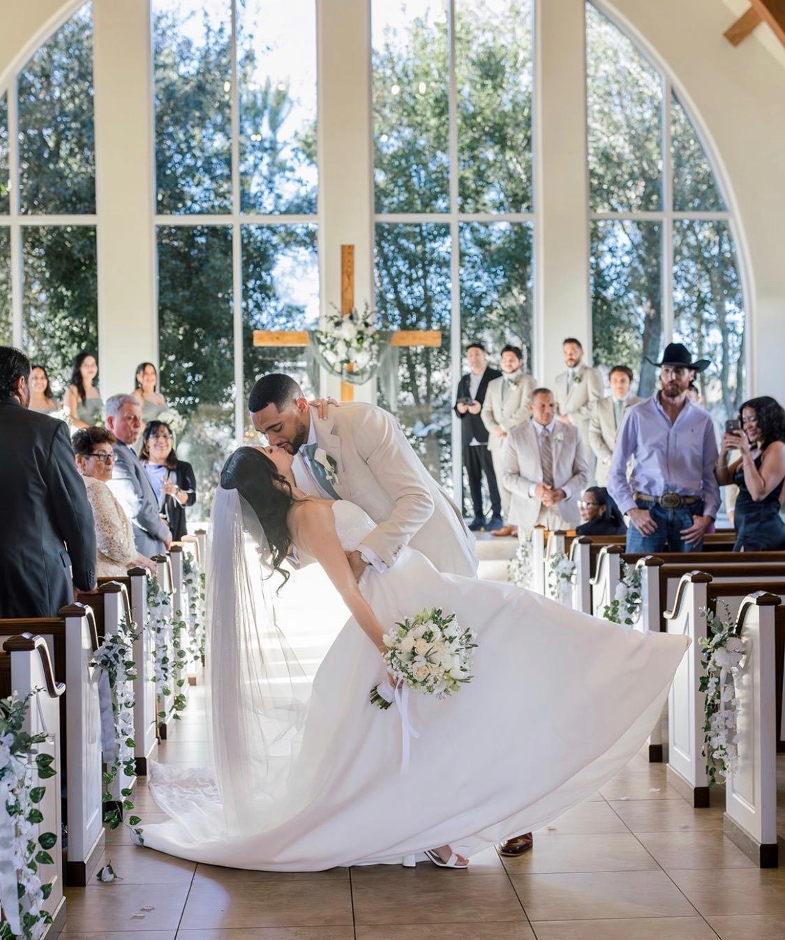 Chapel Ceremony / Texas